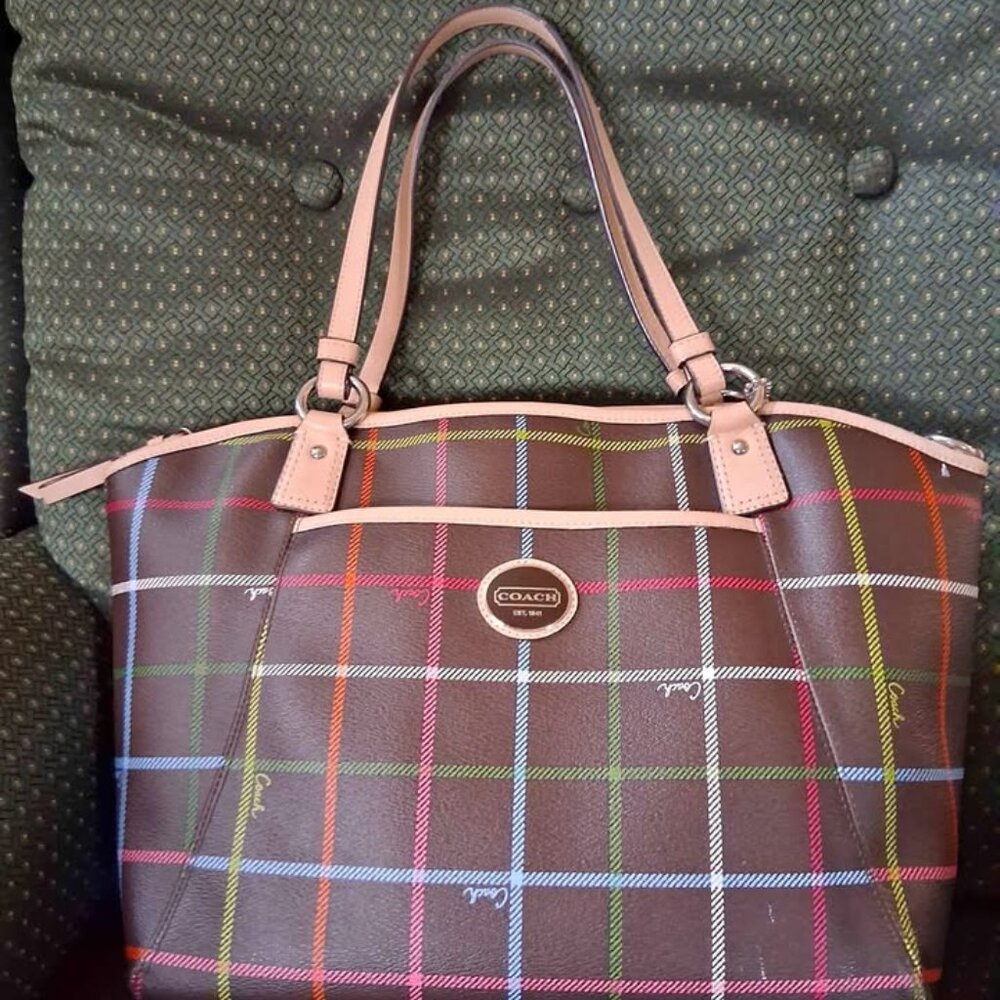 Coach Peyton Tote-Excellent!